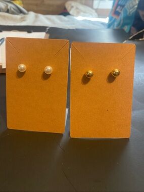 Fashion Jewelry White Pearl and Gold Ball Stud Earring Set